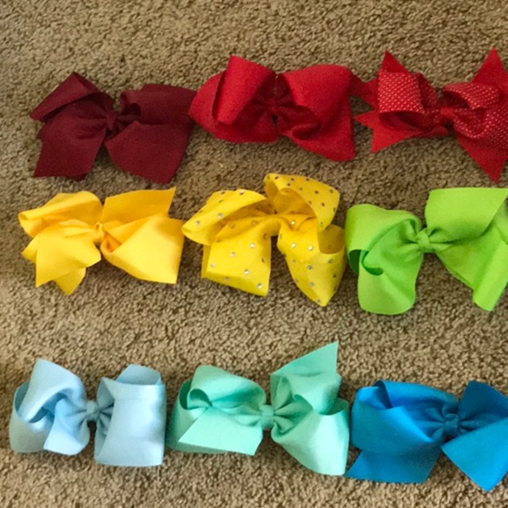 Bows - Picture 2 of 5
